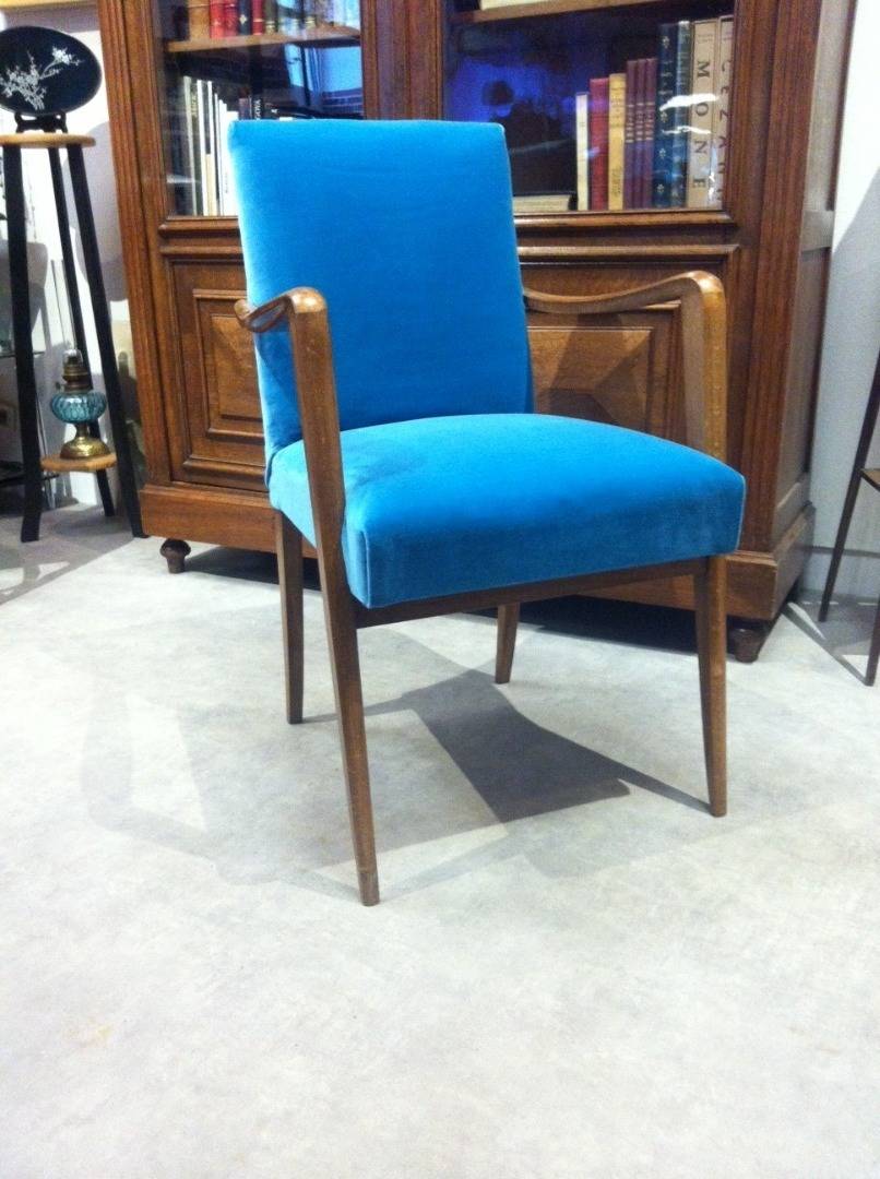 Cristina-artisan-Tapissier-d-ameublement-à-Limoges-en-Haute-Vienne-fauteuil-scandinave-velours-bleu-turquoise
